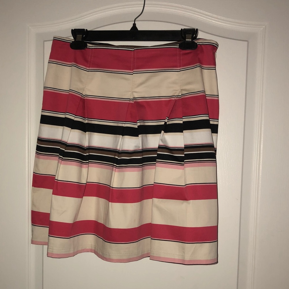 ‼️⚠️ FINAL SALE⚠️‼️ New York & Co pleated Skirt
